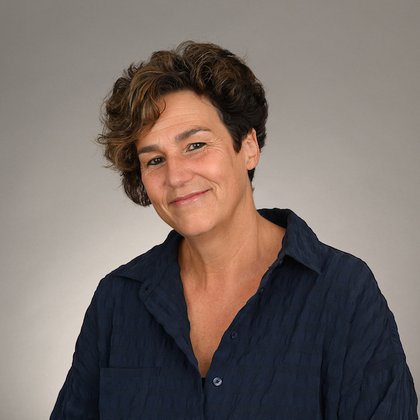 Sarah Kemp headshot